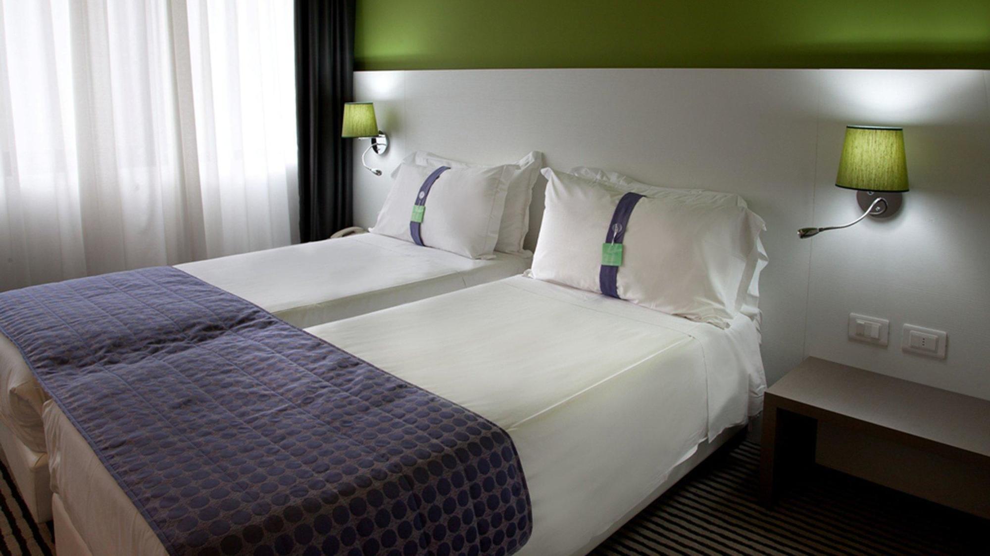Hotel Rome Pisana Esterno foto
